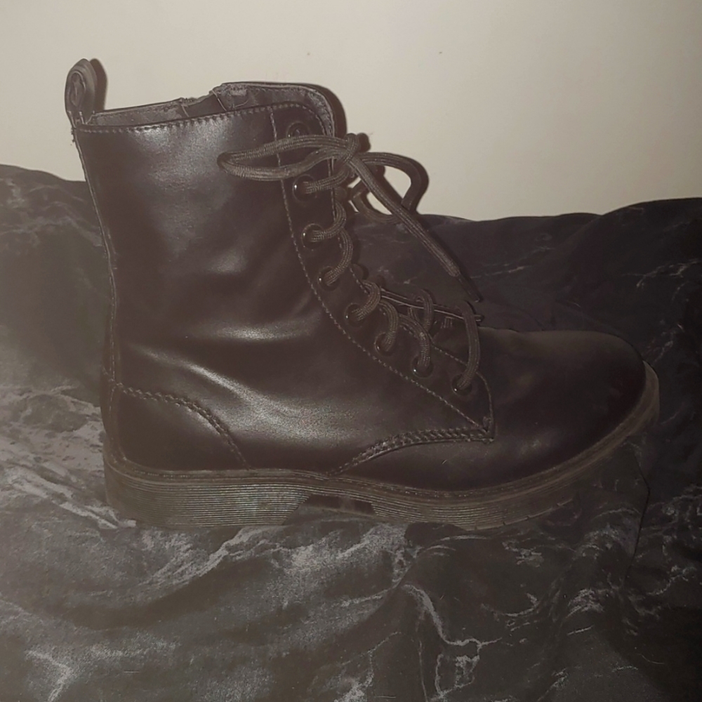 Time and Tru Boot - Picture 2 of 3
